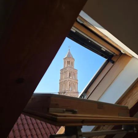 Loft Cindro Σπλιτ